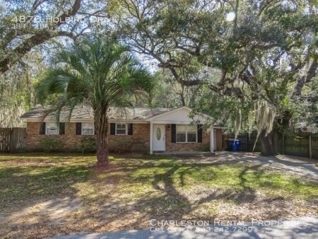 4876 Holbird St in North Charleston, SC - Building Photo