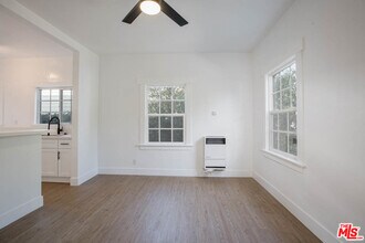 1934 New England St-Unit -8 in Los Angeles, CA - Building Photo - Building Photo