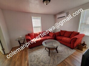 219 N Rock St in Centralia, WA - Building Photo - Building Photo