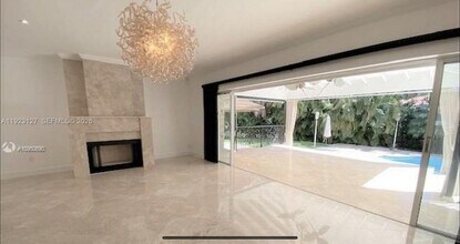 100 S Prospect Dr in Coral Gables, FL - Building Photo - Building Photo