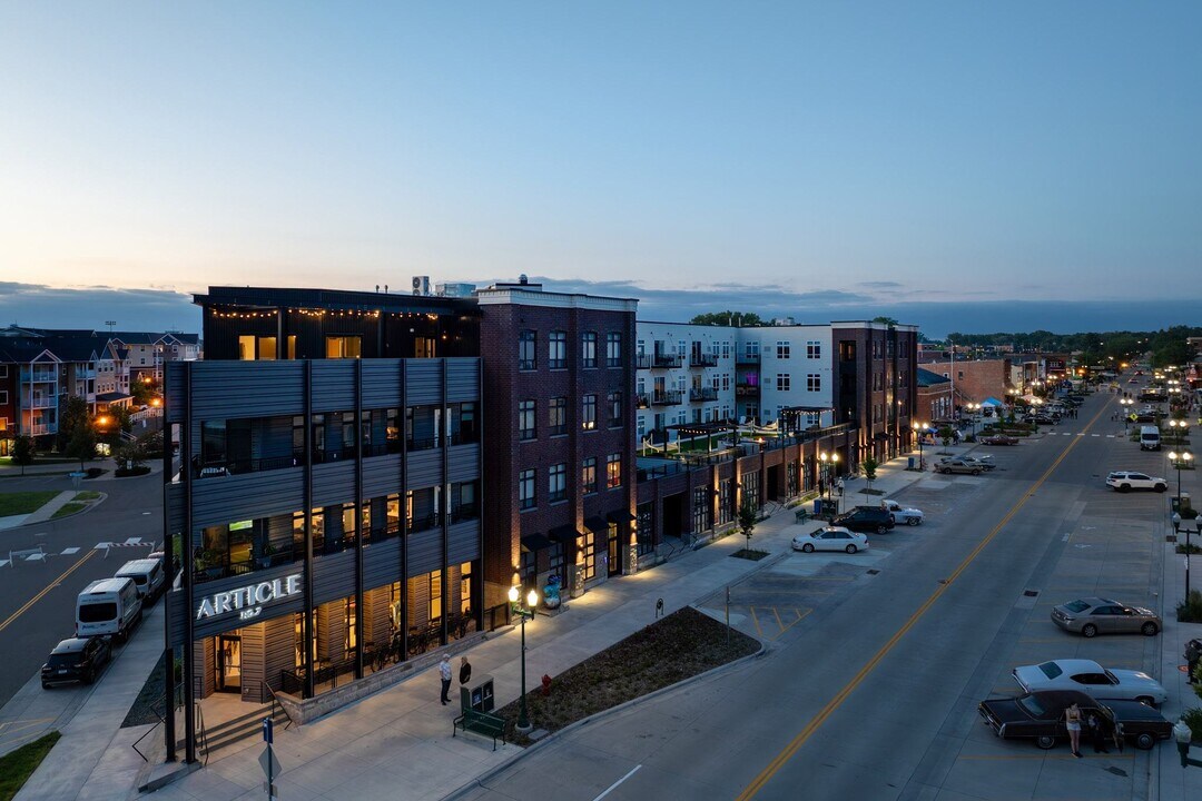 Article No. 7 in North St. Paul, MN - Foto de edificio