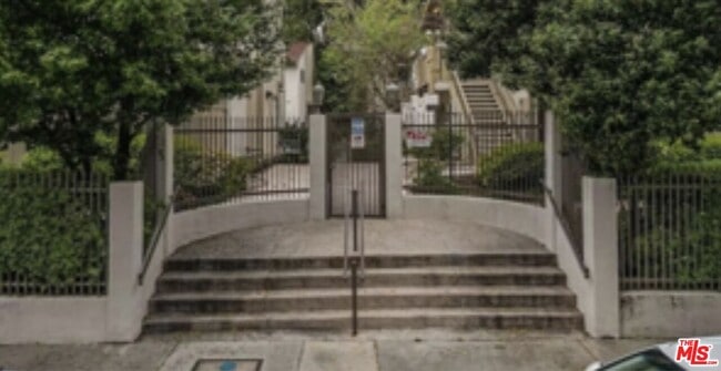 property at 18433 Hatteras St