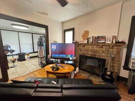 312 W Springfield Ave in Champaign, IL - Building Photo