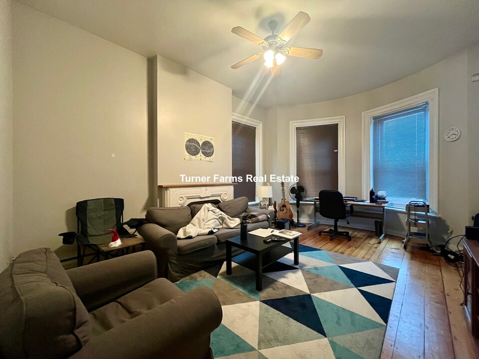 8 Centre St, Unit 1 in Boston, MA - Building Photo