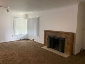 1040 NE Alfred Ln in Pullman, WA - Building Photo - Building Photo