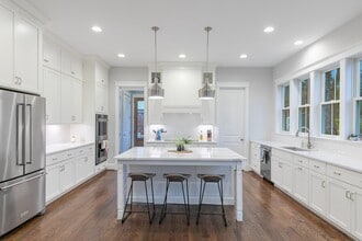 7018 Statendam Ct in McLean, VA - Building Photo - Building Photo