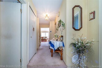 862 Yorktown Ct in Northville, MI - Building Photo - Building Photo