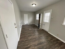 114 Strong Ave in Muskegon, MI - Building Photo