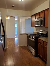 833 Village Quarter Rd-Unit -G4 in West Dundee, IL - Building Photo - Building Photo