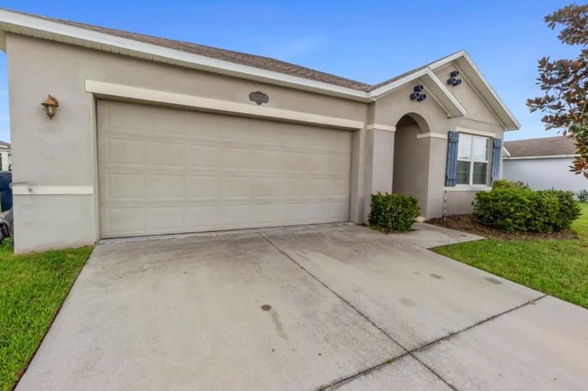 1742 Van Gogh Dr in Auburndale, FL - Building Photo - Building Photo