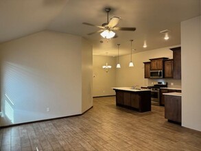 605 Marlin Ct in Chickasha, OK - Building Photo - Building Photo
