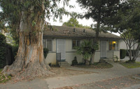 1111 W Hamilton Ave in Campbell, CA - Building Photo - Building Photo