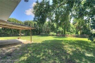 950 Landsdowne Dr in Sebastian, FL - Building Photo - Building Photo