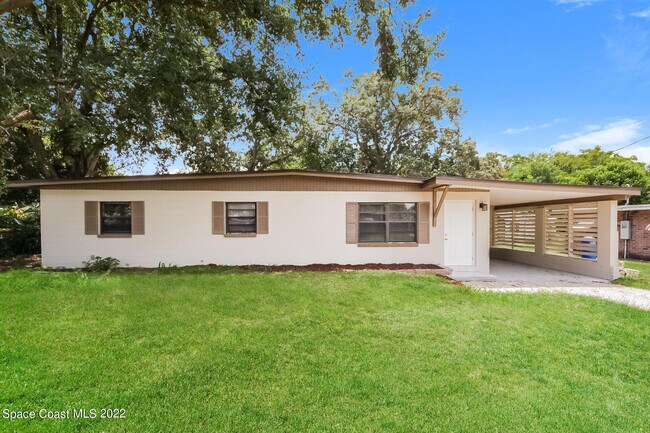 2885 Citrus Dr in Titusville, FL - Building Photo - Building Photo