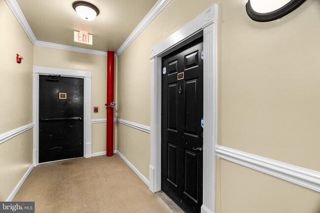 4852 Eisenhower Ave in Alexandria, VA - Building Photo - Building Photo