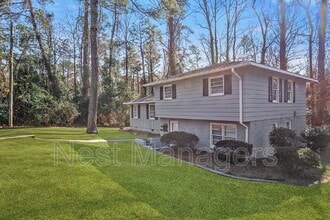 1401 Briarcliff Dr in Fayetteville, NC - Building Photo - Building Photo