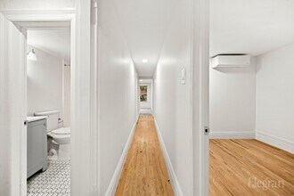 Up to at least 5 spaces! LOOK AT THE FLOOR in New York, NY - Building Photo - Building Photo