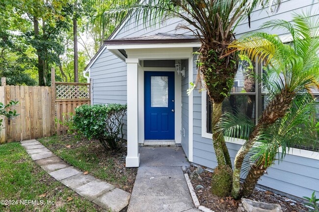 3912 English Colony Dr S in Jacksonville, FL - Foto de edificio - Building Photo