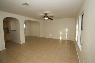 746 Sonesta Dr in Harlingen, TX - Building Photo
