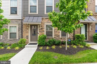 1109 Madeira Terrace SE in Leesburg, VA - Building Photo - Building Photo