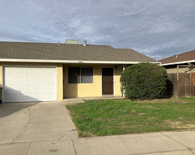 property at 2509 Plumeria Ct