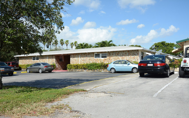 2915 Jackson St in Hollywood, FL - Building Photo - Building Photo