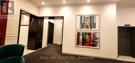 180 Front St E in Toronto, ON - Building Photo - Building Photo