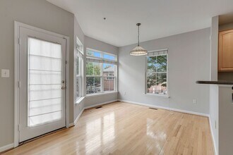 211 Medlock Ln in Alexandria, VA - Building Photo - Building Photo