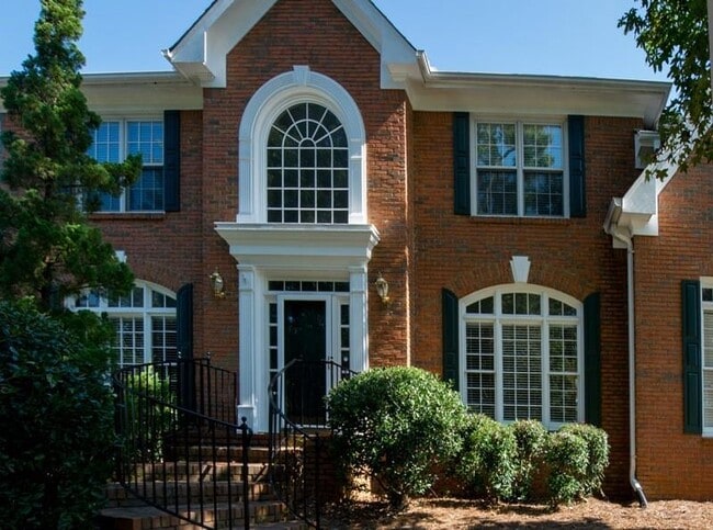 property at 5060 Gallatree Ln