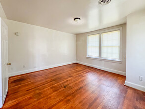 302 Elm St in Petersburg, VA - Building Photo - Building Photo