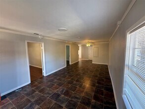 1304 Cometa St in Austin, TX - Building Photo - Building Photo