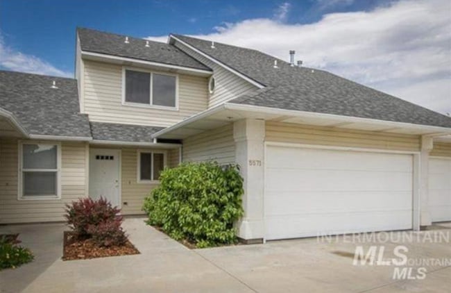 property at 5571 S Adonis Pl