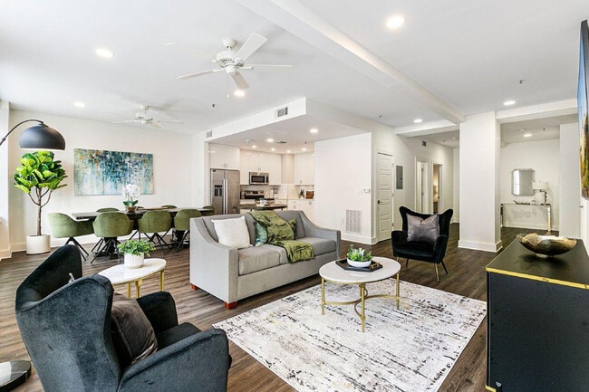 1111 Tulane Ave