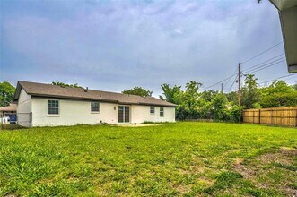 809 Michelle Dr in Everman, TX - Building Photo - Building Photo
