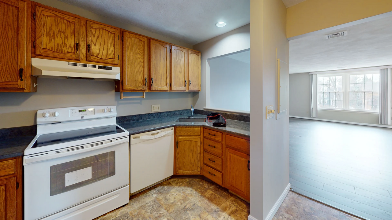 24 South St, Unit #1 in Medford, MA - Foto de edificio