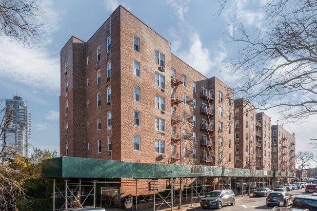 2665 Homecrest Ave