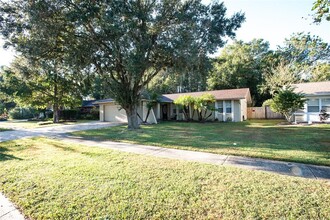 5488 Carrollwood Meadows Dr in Tampa, FL - Building Photo - Building Photo