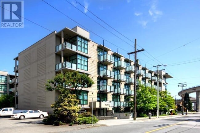 property at 8988-8988 Hudson St