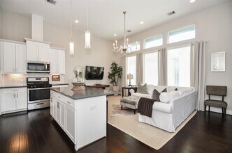 2430 Cochran St in Houston, TX - Building Photo - Building Photo