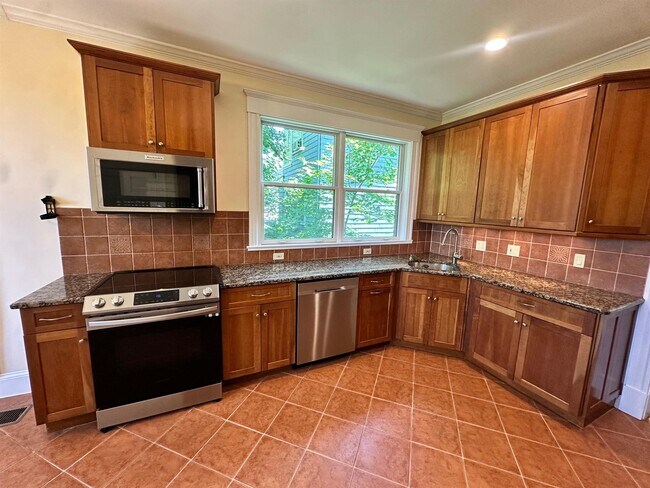 273 Mason Terrace, Unit 1F