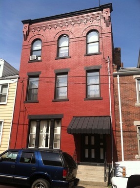 106 S 14th St in Pittsburgh, PA - Building Photo