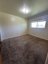 5419 Harlan Dr in Klamath Falls, OR - Building Photo - Building Photo