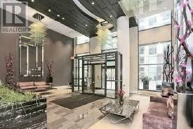 9205-9205 Yonge St in Richmond Hill, ON - Building Photo - Building Photo