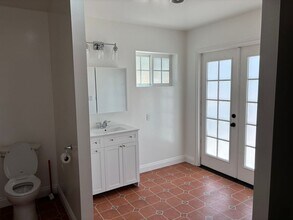 2315 Bonillo Dr in San Diego, CA - Building Photo - Building Photo