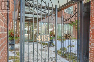 485 Kingston Rd in Toronto, ON - Building Photo - Building Photo