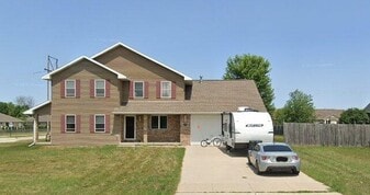 1903 Sagebrush Way in Bellevue, WI - Building Photo