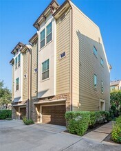 2423 Beall St in Houston, TX - Foto de edificio - Building Photo