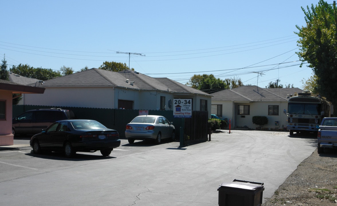 20 Lewelling Blvd in San Lorenzo, CA - Building Photo