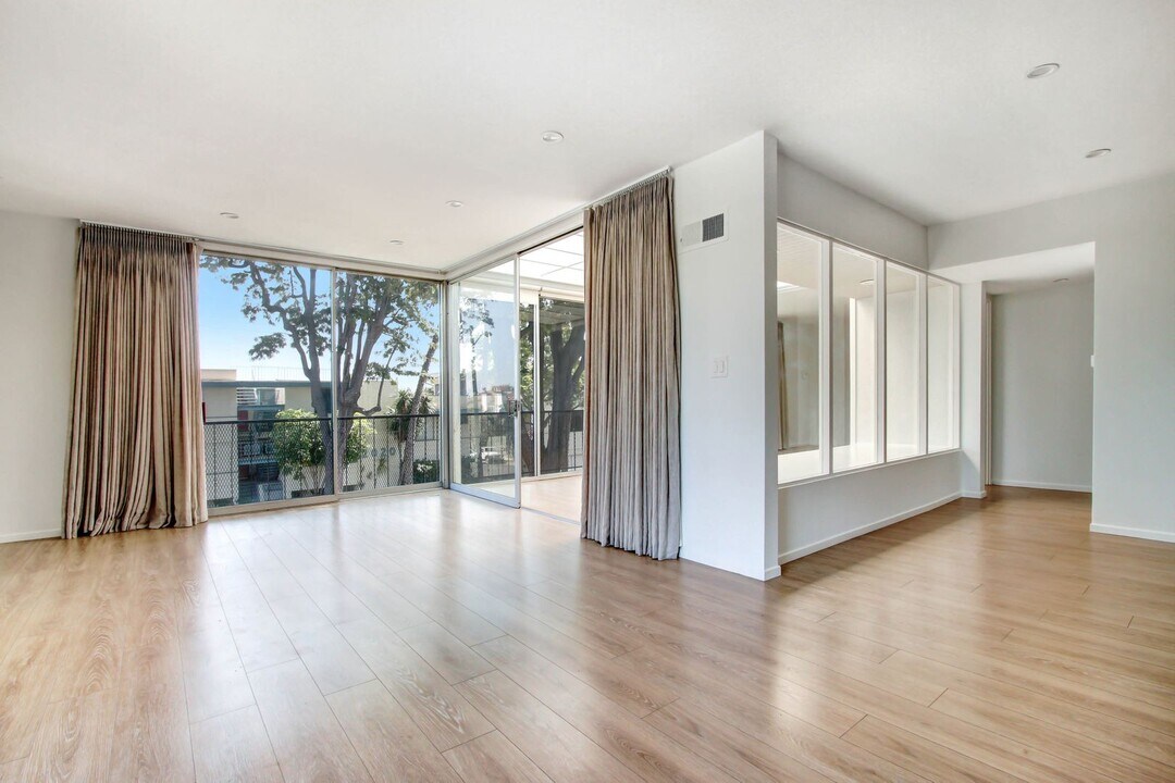 960 21st St in Santa Monica, CA - Building Photo