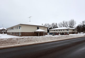 Dunn Square Apartments in Hinckley, MN - Building Photo - Building Photo